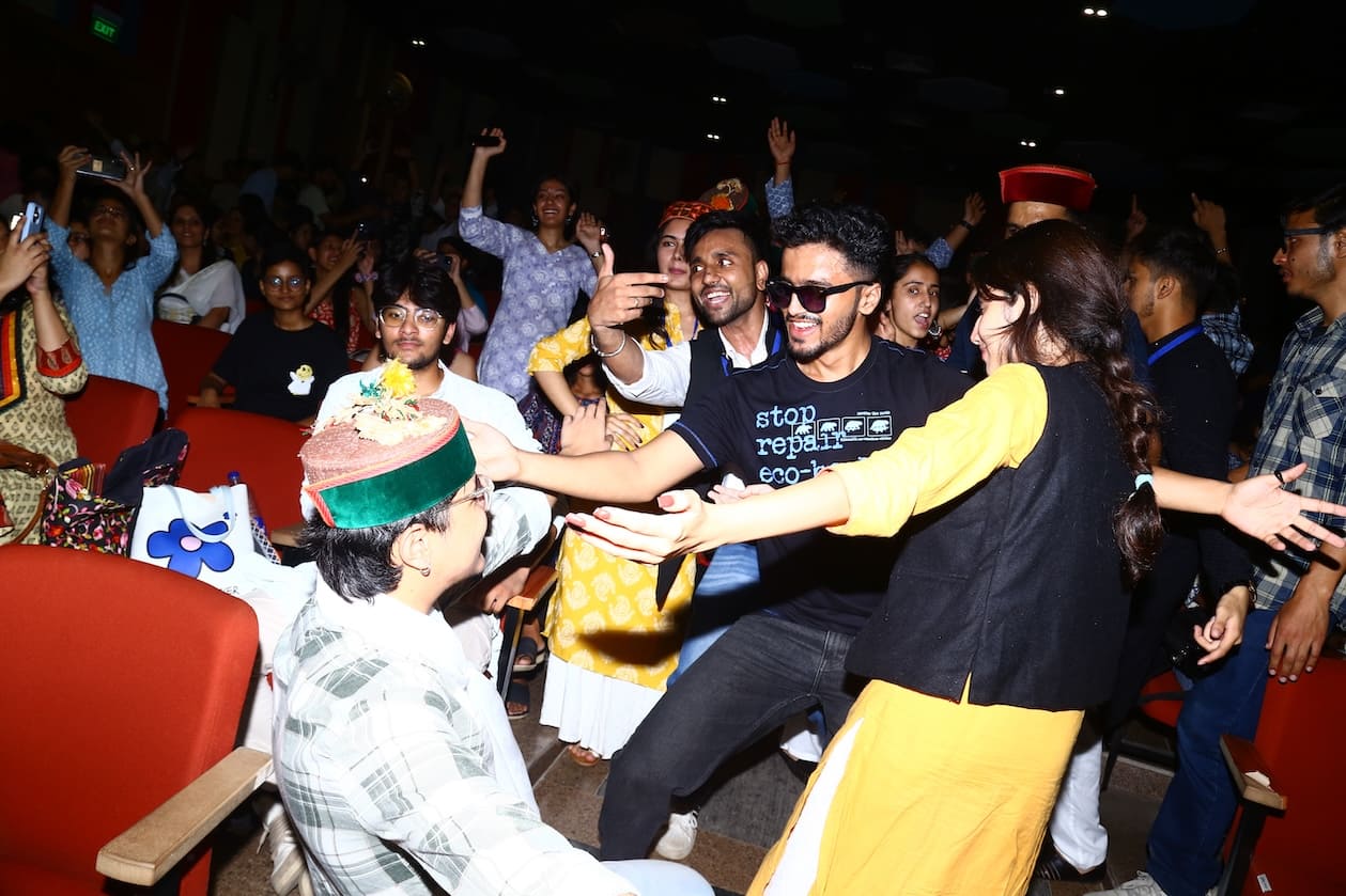 DHSA gallery moment 1